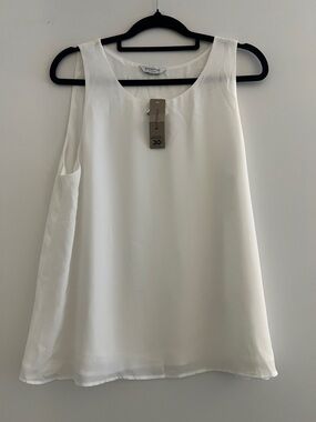 Reitmans R Essentials White Sleeveless Tank